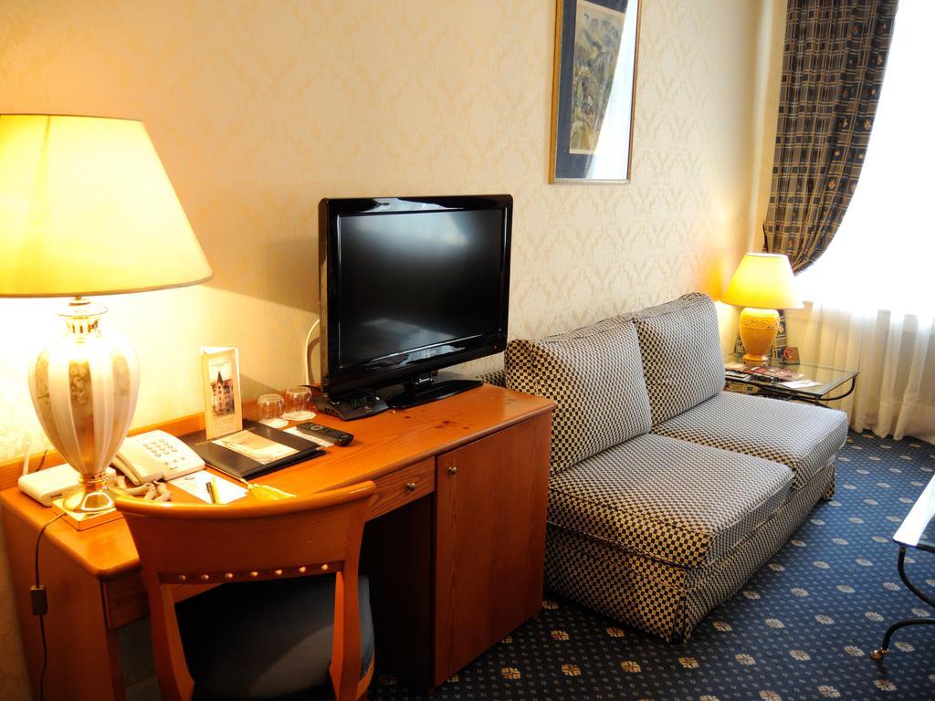 Grand Hotel Ukraine Днепър Екстериор снимка