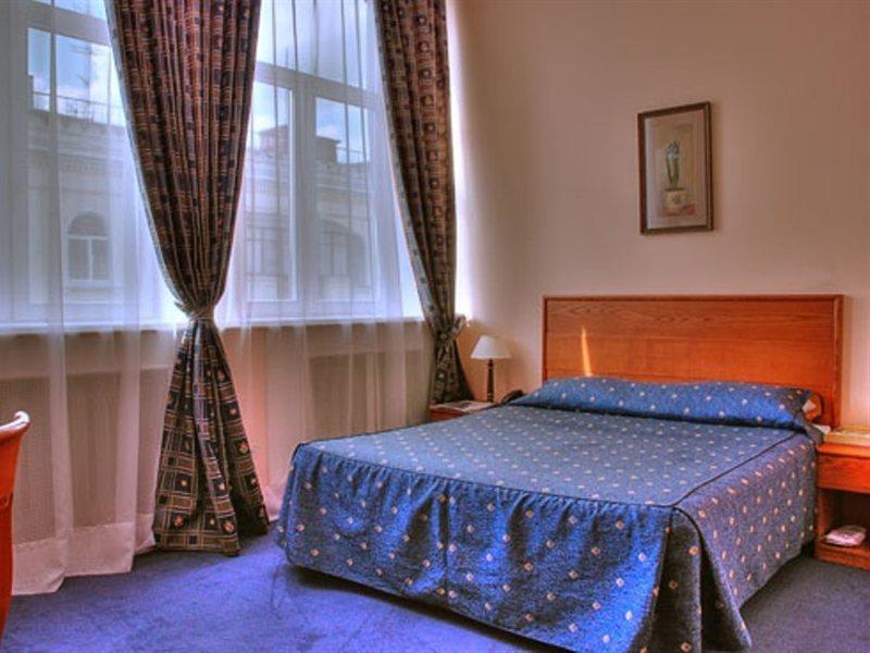 Grand Hotel Ukraine Днепър Екстериор снимка
