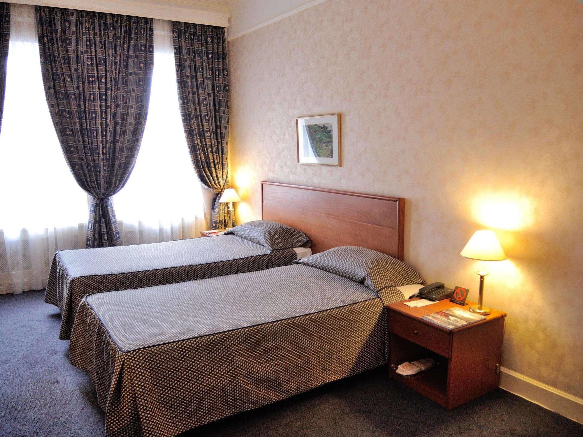 Grand Hotel Ukraine Днепър Екстериор снимка